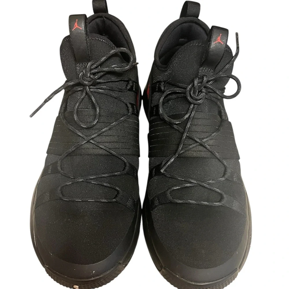Jordan Men's Red and Black Sneakers